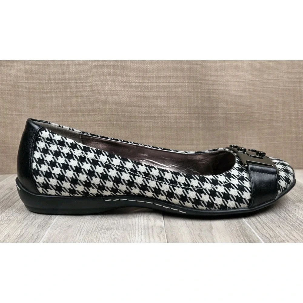 Sofft Womens Size 9M Black & White Houndstooth Buckle Slip On Ballet Flats Shoes
